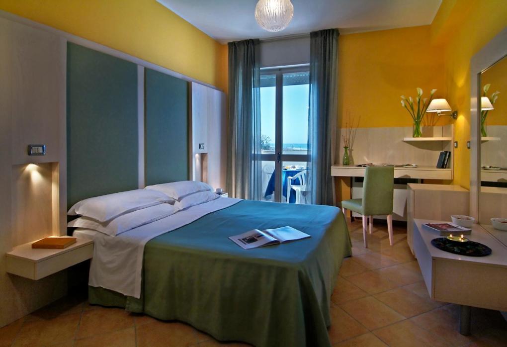 Alexandra Plaza Hotel Riccione Buitenkant foto