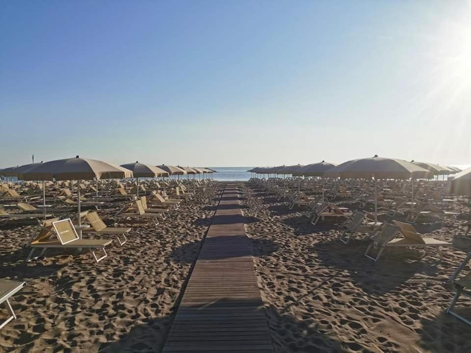 Alexandra Plaza Hotel Riccione Buitenkant foto